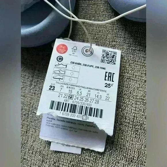 NWT Zara Monochromatic Rubberized Sandals - Blue Size 7T - Picture 4 of 4